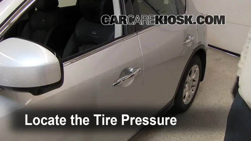 2008 Infiniti EX35 Journey 3.5L V6 Tires & Wheels Check Tire Pressure